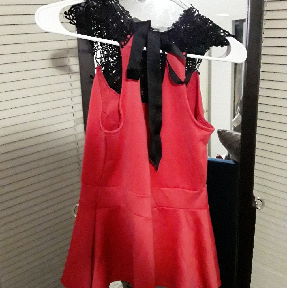 Top - Picture 2 of 2